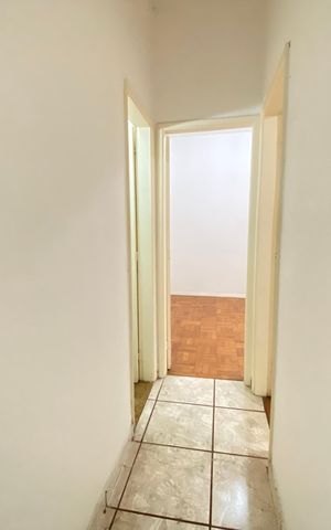 Apartamento à venda com 55m², 3 quartos e sem vaga Apartamento à venda com 55m², 3 quartos e sem vagaCorredor