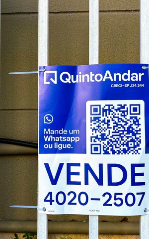 Apartamento à venda com 72m², 3 quartos e 2 vagas Apartamento à venda com 72m², 3 quartos e 2 vagasplaca