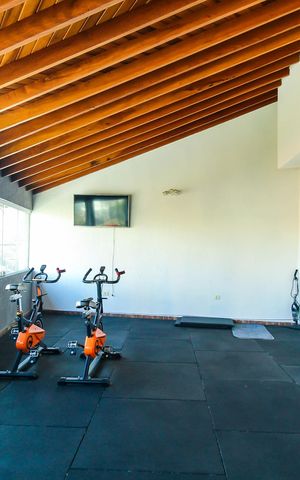 Casa à venda com 478m², 3 quartos e 9 vagas Casa à venda com 478m², 3 quartos e 9 vagasAcademia
