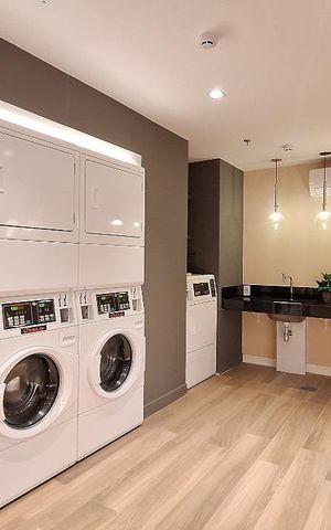 Studio para alugar com 30m², 1 quarto e sem vaga Studio para alugar com 30m², 1 quarto e sem vagaLavanderia