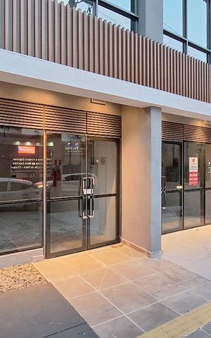 Studio para alugar com 30m², 1 quarto e sem vaga Studio para alugar com 30m², 1 quarto e sem vagaFachada
