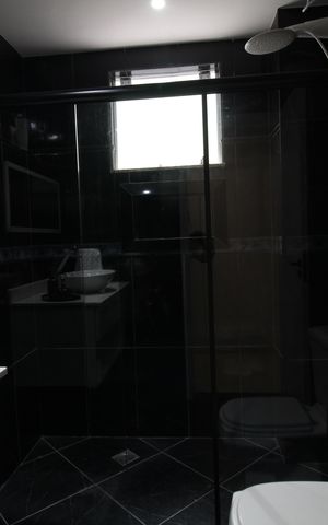 Casa de condomínio à venda com 310m², 5 quartos e 3 vagasBanheiro Social 2