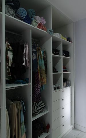 Casa de condomínio à venda com 310m², 5 quartos e 3 vagasCloset da Suíte