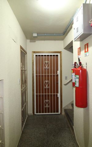 Apartamento à venda com 80m², 3 quartos e sem vagaCorredor