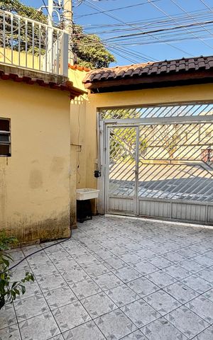 Casa à venda com 199m², 3 quartos e 2 vagas Casa à venda com 199m², 3 quartos e 2 vagasGaragem