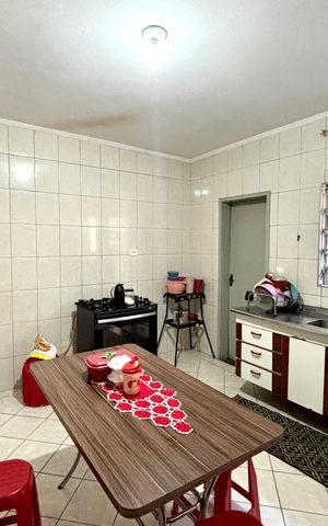 Casa à venda com 199m², 3 quartos e 2 vagas Casa à venda com 199m², 3 quartos e 2 vagasCozinha