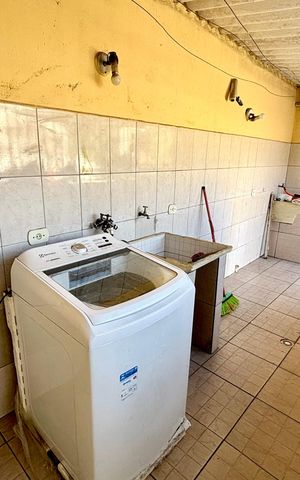 Casa à venda com 199m², 3 quartos e 2 vagas Casa à venda com 199m², 3 quartos e 2 vagasÁrea de Serviço