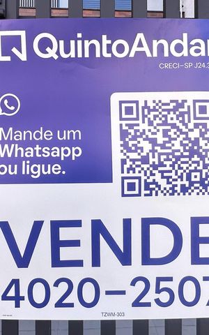 Apartamento à venda com 58m², 2 quartos e 1 vaga Apartamento à venda com 58m², 2 quartos e 1 vagaPlaca