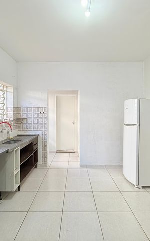 Casa para alugar com 150m², 2 quartos e 2 vagas Casa para alugar com 150m², 2 quartos e 2 vagasCozinha