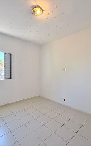 Casa para alugar com 150m², 2 quartos e 2 vagas Casa para alugar com 150m², 2 quartos e 2 vagasQuarto 1