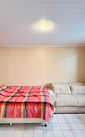 Casa para alugar com 150m², 2 quartos e 2 vagas Casa para alugar com 150m², 2 quartos e 2 vagasQuarto de Serviço