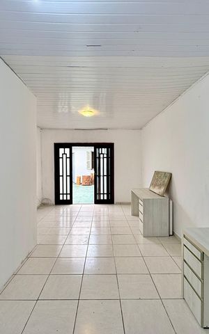 Casa para alugar com 150m², 2 quartos e 2 vagas Casa para alugar com 150m², 2 quartos e 2 vagasSalão