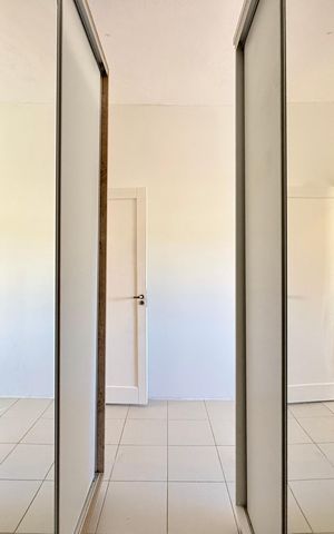 Casa para alugar com 150m², 2 quartos e 2 vagas Casa para alugar com 150m², 2 quartos e 2 vagasQuarto 2