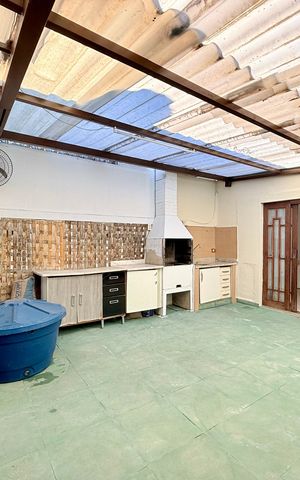 Casa para alugar com 150m², 2 quartos e 2 vagas Casa para alugar com 150m², 2 quartos e 2 vagasQuintal