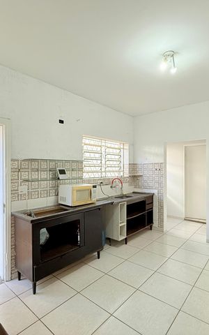 Casa para alugar com 150m², 2 quartos e 2 vagas Casa para alugar com 150m², 2 quartos e 2 vagasCozinha
