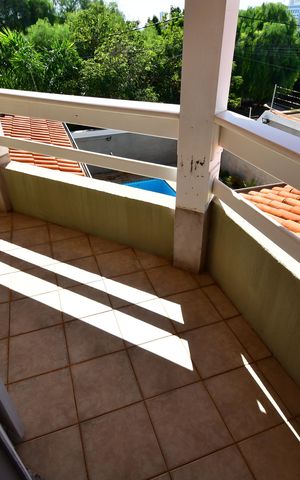 Casa à venda com 330m², 4 quartos e 3 vagasQuarto 4 - Suíte Sacada