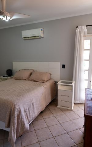 Casa à venda com 330m², 4 quartos e 3 vagasQuarto 4 - Suíte