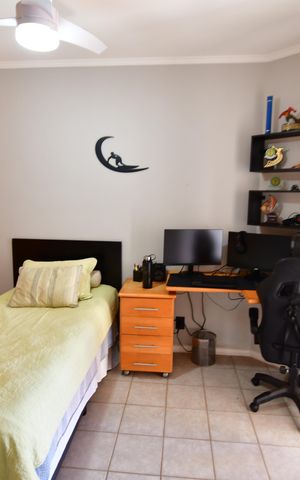 Casa à venda com 330m², 4 quartos e 3 vagasQuarto 2
