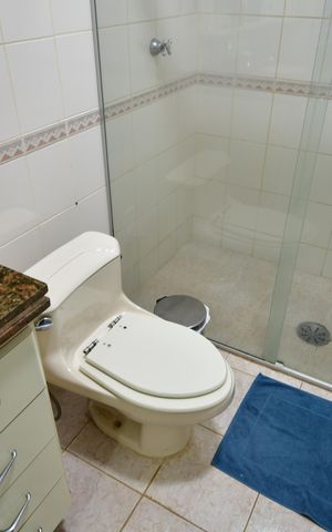 Casa à venda com 330m², 4 quartos e 3 vagasBanheiro Social