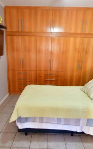 Casa à venda com 330m², 4 quartos e 3 vagasQuarto 2