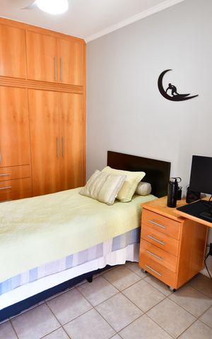 Casa à venda com 330m², 4 quartos e 3 vagasQuarto 2