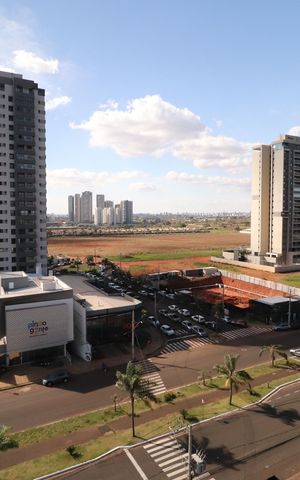 Apartamento para alugar com 81m², 3 quartos e 2 vagasVista