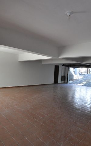 Casa para alugar com 237m², 4 quartos e 7 vagasGaragem