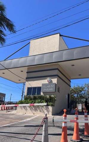 Casa de condomínio à venda com 200m², 3 quartos e 2 vagas Casa de condomínio à venda com 200m², 3 quartos e 2 vagasFachada