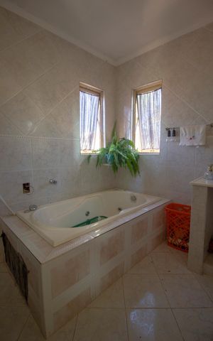 Casa à venda com 400m², 7 quartos e 5 vagasBanheiro social 4