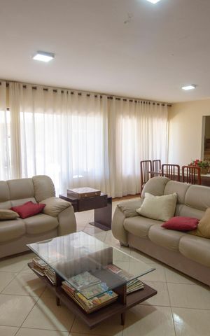 Casa à venda com 400m², 7 quartos e 5 vagasSala
