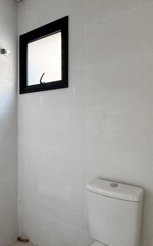 Apartamento à venda com 138m², 2 quartos e 2 vagas Apartamento à venda com 138m², 2 quartos e 2 vagasBanheiro - Suíte
