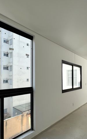 Apartamento à venda com 138m², 2 quartos e 2 vagas Apartamento à venda com 138m², 2 quartos e 2 vagasSala