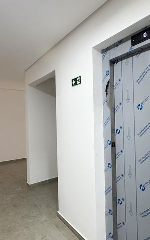 Apartamento à venda com 138m², 2 quartos e 2 vagas Apartamento à venda com 138m², 2 quartos e 2 vagasÁrea comum - Hall