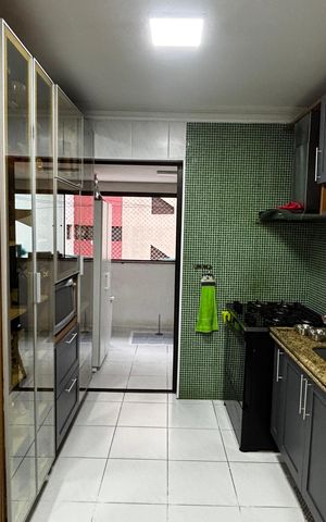 Apartamento à venda com 106m², 3 quartos e 2 vagas Apartamento à venda com 106m², 3 quartos e 2 vagasCozinha