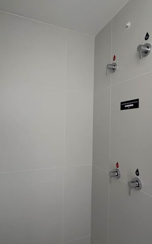 Apartamento à venda com 92m², 2 quartos e 1 vaga Apartamento à venda com 92m², 2 quartos e 1 vagaBanheiro