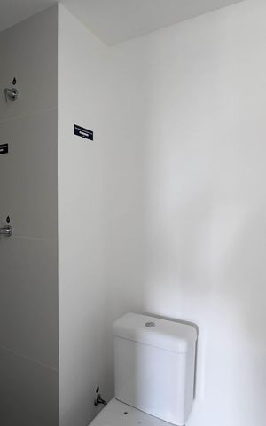 Apartamento à venda com 92m², 2 quartos e 1 vaga Apartamento à venda com 92m², 2 quartos e 1 vagaBanheiro