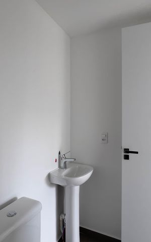 Apartamento à venda com 92m², 2 quartos e 1 vaga Apartamento à venda com 92m², 2 quartos e 1 vagaBanheiro