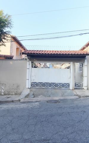 Casa de condomínio à venda com 72m², 2 quartos e 2 vagas Casa de condomínio à venda com 72m², 2 quartos e 2 vagasFachada