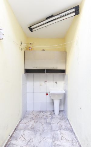 Casa de condomínio à venda com 72m², 2 quartos e 2 vagas Casa de condomínio à venda com 72m², 2 quartos e 2 vagasÁrea de Serviço
