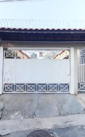 Casa de condomínio à venda com 72m², 2 quartos e 2 vagas Casa de condomínio à venda com 72m², 2 quartos e 2 vagasFachada