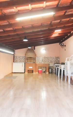 Casa de condomínio à venda com 72m², 2 quartos e 2 vagas Casa de condomínio à venda com 72m², 2 quartos e 2 vagasÁrea Comum