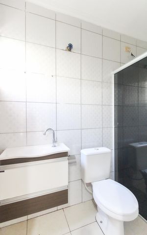Casa de condomínio à venda com 72m², 2 quartos e 2 vagas Casa de condomínio à venda com 72m², 2 quartos e 2 vagasBanheiro da Suíte 2