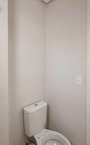 Apartamento à venda com 83m², 2 quartos e 1 vaga Apartamento à venda com 83m², 2 quartos e 1 vagaBanheiro Social