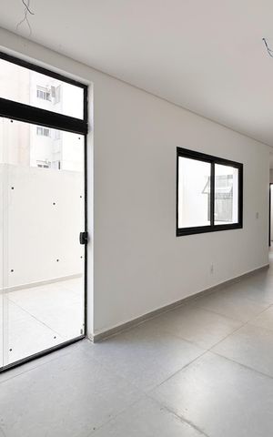 Apartamento à venda com 83m², 2 quartos e 1 vaga Apartamento à venda com 83m², 2 quartos e 1 vagaSala