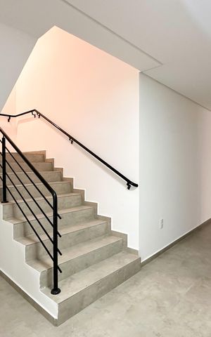 Apartamento à venda com 83m², 2 quartos e 1 vaga Apartamento à venda com 83m², 2 quartos e 1 vagaÁrea comum - Hall