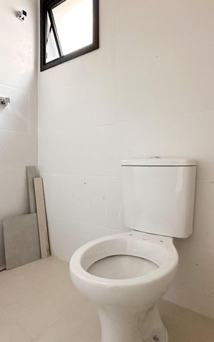 Apartamento à venda com 83m², 2 quartos e 1 vaga Apartamento à venda com 83m², 2 quartos e 1 vagaBanheiro da Suíte