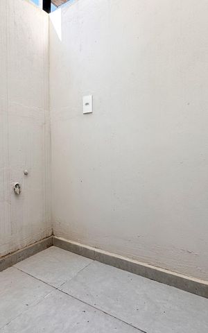 Apartamento à venda com 83m², 2 quartos e 1 vaga Apartamento à venda com 83m², 2 quartos e 1 vagaÁrea de Serviço