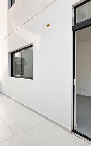 Apartamento à venda com 83m², 2 quartos e 1 vaga Apartamento à venda com 83m², 2 quartos e 1 vagaSacada