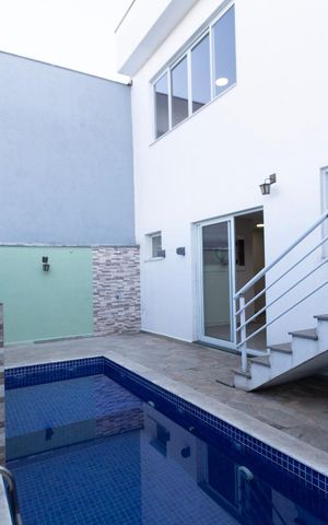 Casa de condomínio para alugar com 420m², 3 quartos e 4 vagas