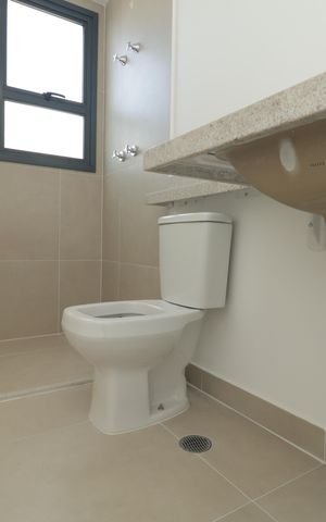 Apartamento à venda com 170m², 3 quartos e 2 vagasBanheiro da Suíte 2